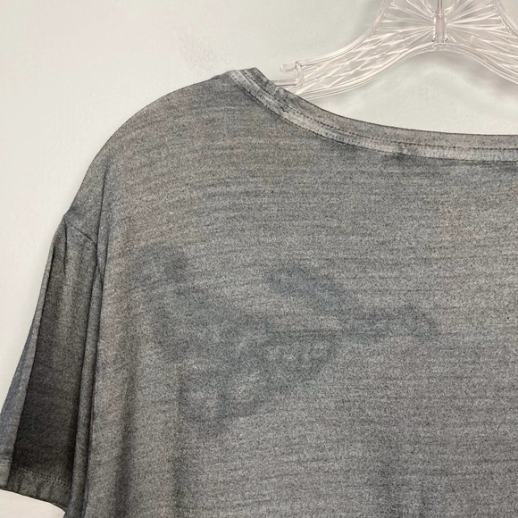 GUESS NWT Short Sleeve I Used to Be Graphic Scoopneck Tee Women's Size M - Picture 10 of 12